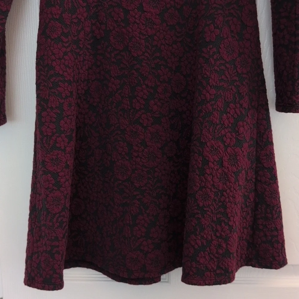 Loft Size 2 Petite Maroon & Black Floral Dress - Picture 5 of 11
